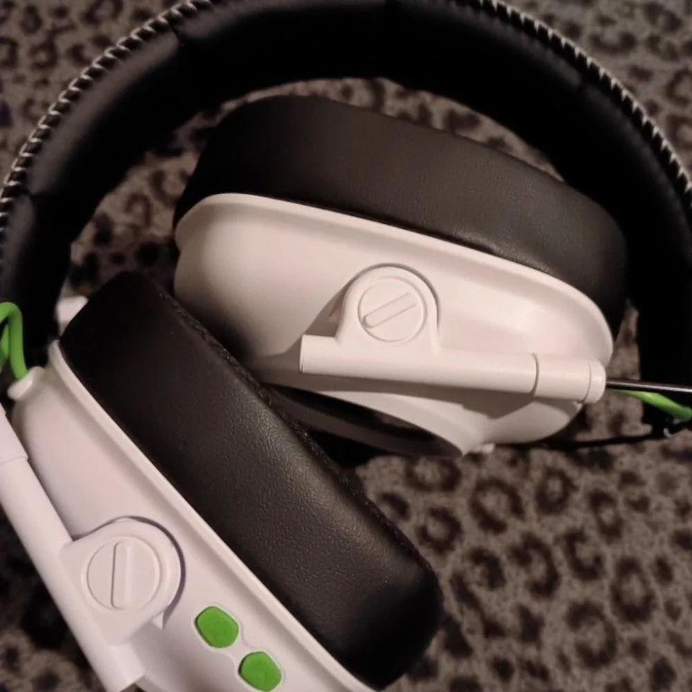 KGH2 Black Wireless Gaming Headset